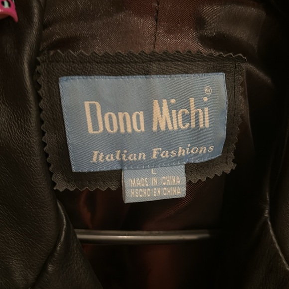 Leather jacket size Large and zips up…..great find - Picture 6 of 6